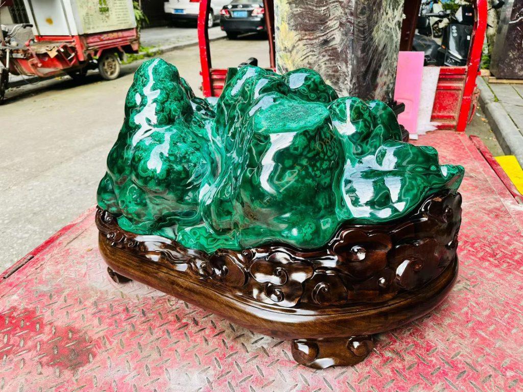 Viên đá khổng tước 200 cân