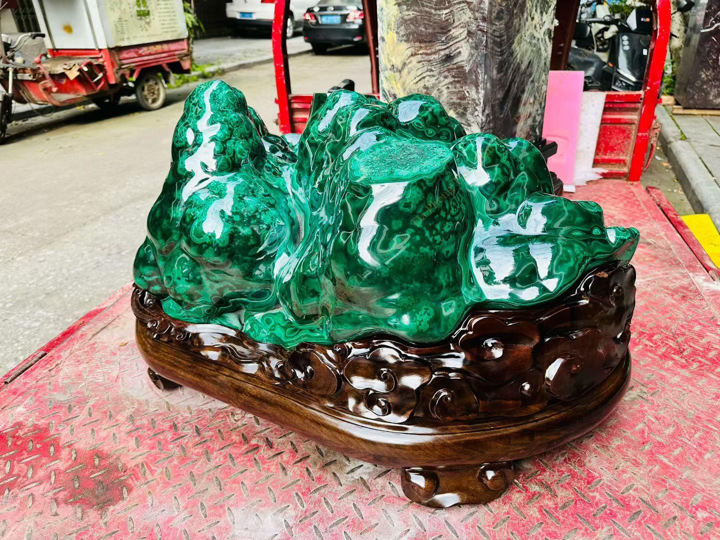 Viên đá khổng tước 200 cân